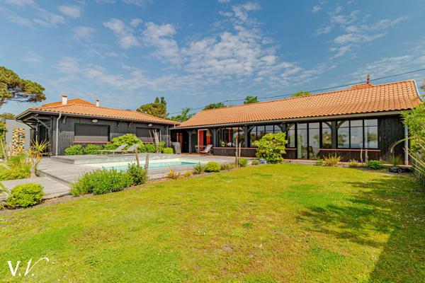 ANDERNOS LES BAINS - VILLA EN PREMIERE LIGNE