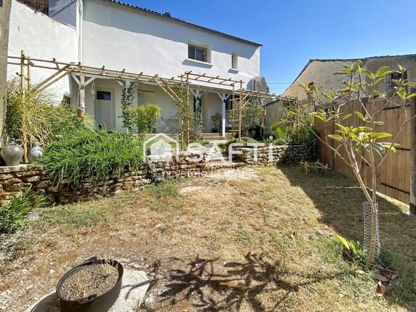 Maison charentaise rénovée, 5 ch et dépendances