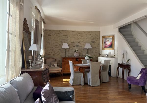 Maison 114 m² avec piscine, jardin et garage sur une parcelle de 387 m²