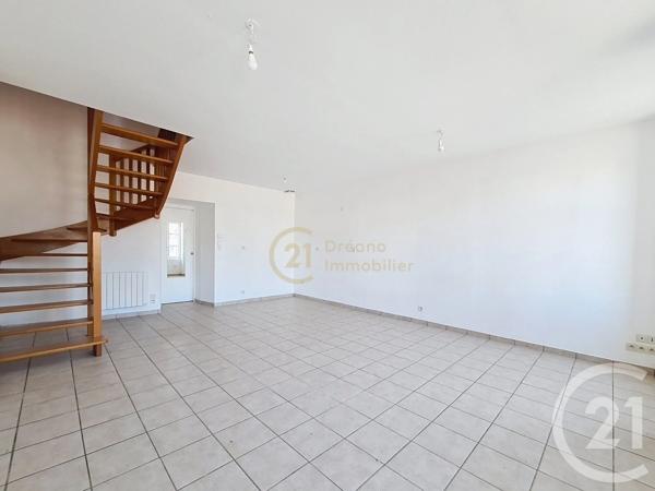 Maison à vendre  4 pièces - 62,90 m 2   COMBOURG  - 35