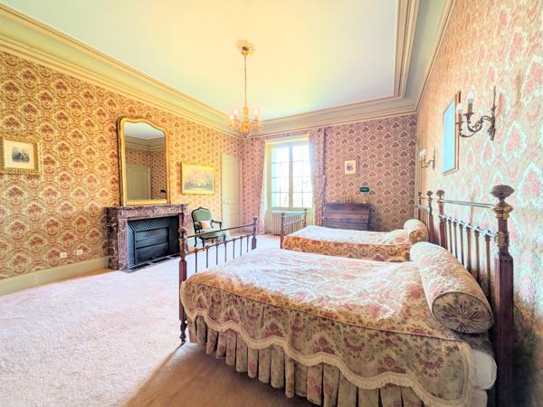 Chateau à vendre à Nexon (87800) - Haute-Vienne