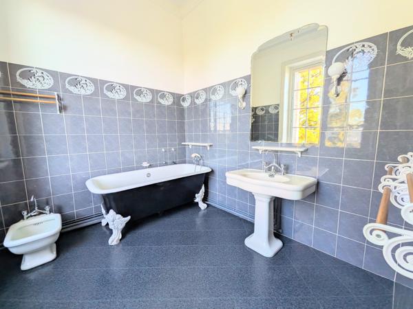 Chateau à vendre à Nexon (87800) - Haute-Vienne