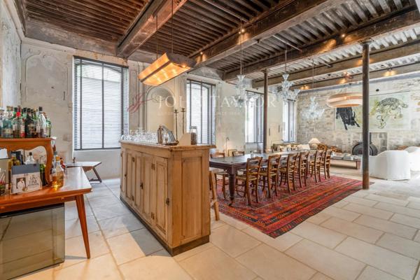 Vente Hôtel Particulier de Prestige - 1 200 m² - Proche Saint-Rémy-de-Provence