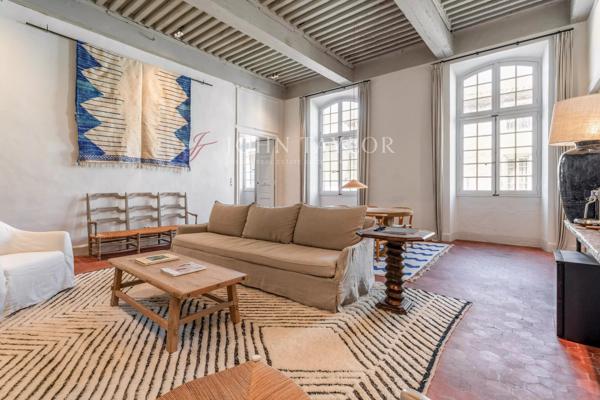 Vente Hôtel Particulier de Prestige - 1 200 m² - Proche Saint-Rémy-de-Provence