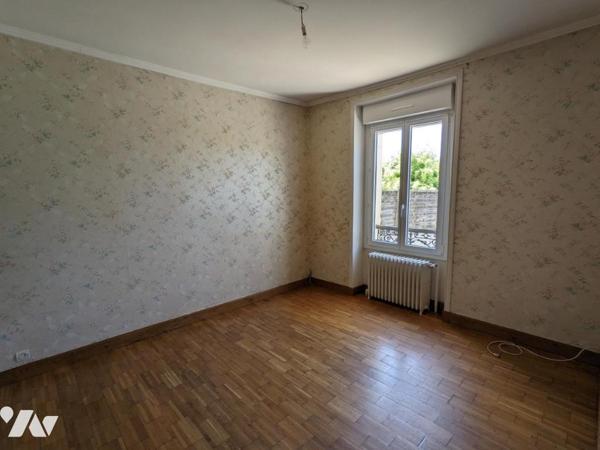 Maison à rénover proche mairie