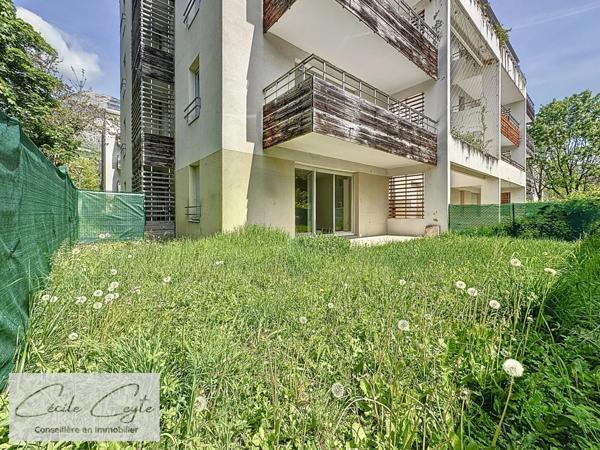 MEYLAN Buclos 4 pièces en rez de jardin avec garage et parking