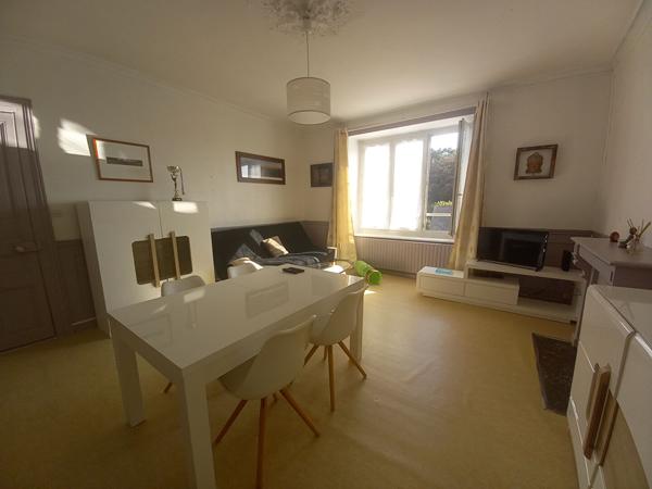 Location appartement Guingamp - 3 pièce(s) - 104 m² - 590 €/mois