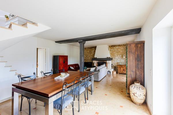 Maison de caractère avec sa source et grange à fort potentiel à Fontenay-Saint-Père