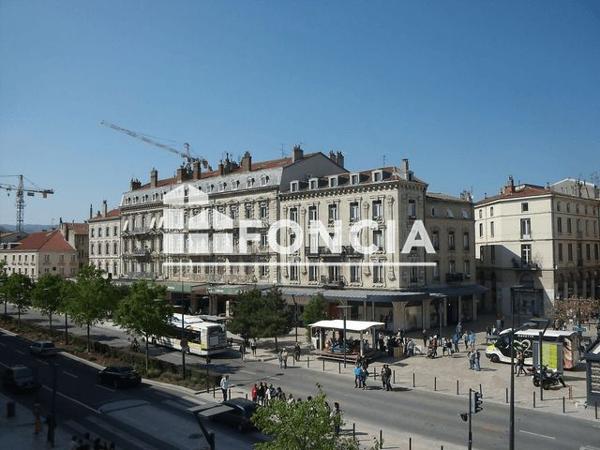 Location Appartement 3 pièces 64.05 m² - 5 PLACE DE LA REPUBLIQUE Valence 26000