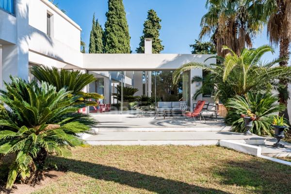 Maison à vendre 6 pièces LA CIOTAT (13) Terrain 995 m2