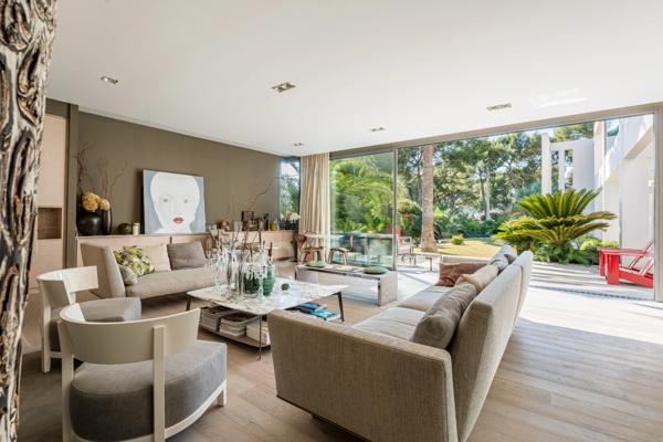 Maison à vendre 6 pièces LA CIOTAT (13) Terrain 995 m2