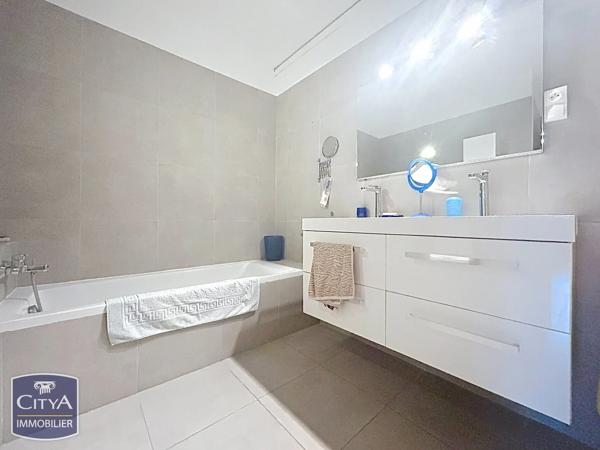 Appartement à vendre 4 pièces 100m² Avignon (84000)