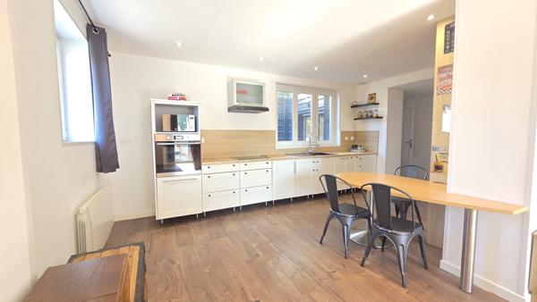 Maison
         5 pièces
        - 120 m² 189 000 € *