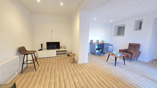 Maison
         5 pièces
        - 120 m² 189 000 € *