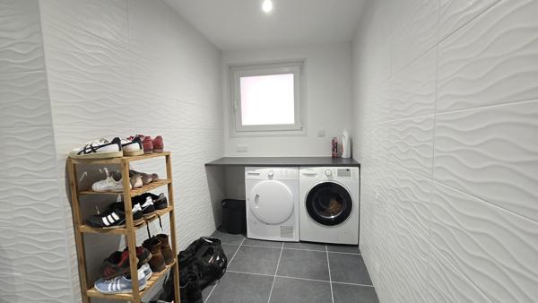 Maison
         5 pièces
        - 120 m² 189 000 € *