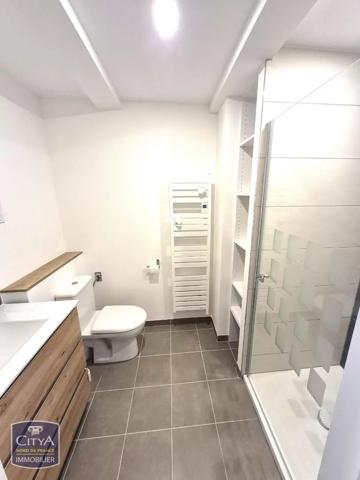 Appartement à louer 1 pièce 32.73m² Calais (62100)