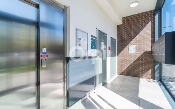 Appartement à vendre    3 pièces •  Reims