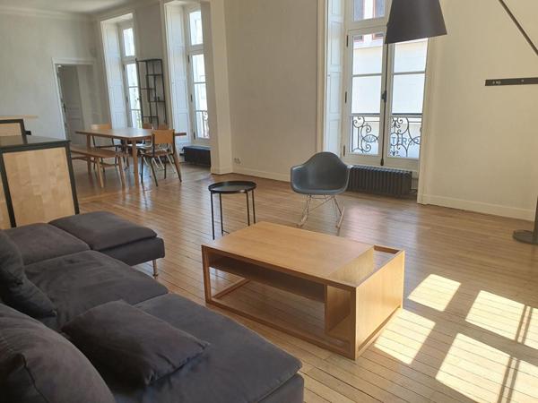 Nantes- Centre Ville - magnifique appartement, 3 chambres