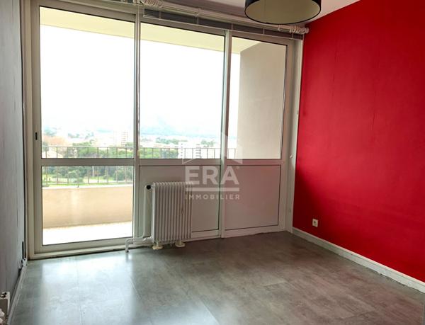 A vendre appartement de type 4 avec un box à Marseille 13009 - Quartier LE CABOT
