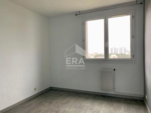 A vendre appartement de type 4 avec un box à Marseille 13009 - Quartier LE CABOT