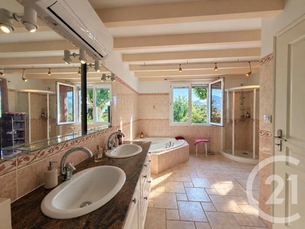 Maison à vendre  8 pièces - 200,62 m 2   CALENZANA  - 202