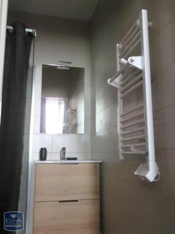 Appartement à louer 1 pièce 28.47m²