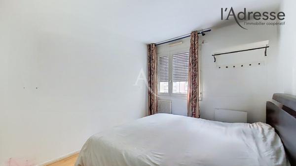 PUTEAUX/ Avenue du Général de Gaulle - Appartement 3 pièces de 67m² avec Cave et Parking