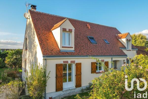 Maison 9 pièces de 192 m² à Marigny-les-Usages (45760)