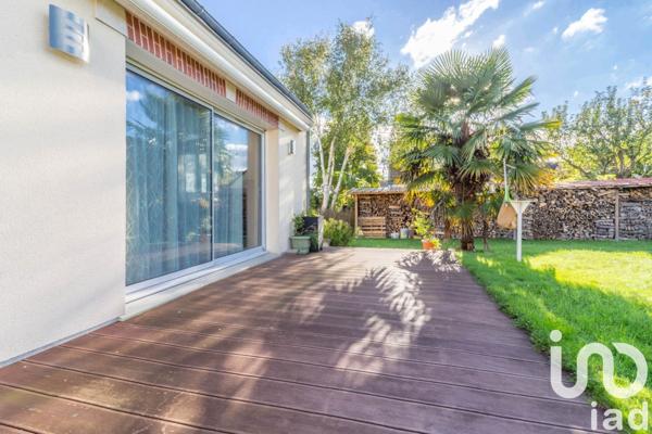 Maison 9 pièces de 192 m² à Marigny-les-Usages (45760)