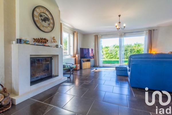 Maison 9 pièces de 192 m² à Marigny-les-Usages (45760)