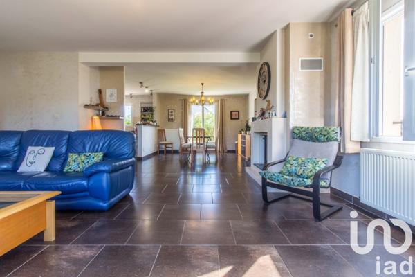 Maison 9 pièces de 192 m² à Marigny-les-Usages (45760)