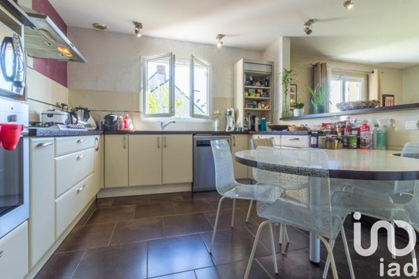 Maison 9 pièces de 192 m² à Marigny-les-Usages (45760)