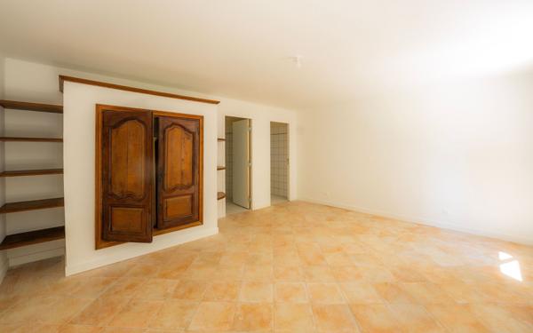 Maison à vendre    16 pièces •  La Ferté-sous-Jouarre