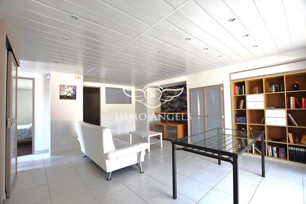 Exclusivité. Rare propriété située à Ensuès-la-Redonne.