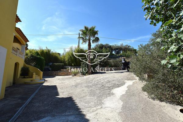 Exclusivité. Rare propriété située à Ensuès-la-Redonne.