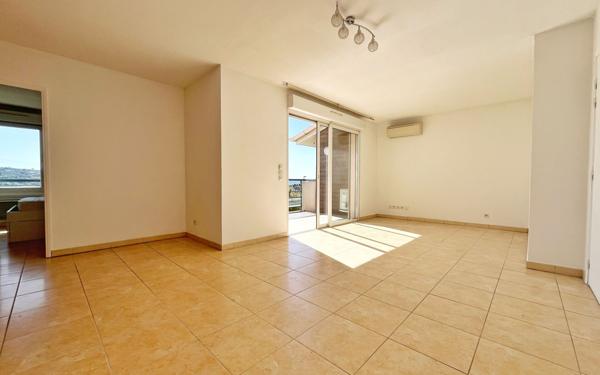 Appartement à vendre    3 pièces • 61,43 m2 Grasse