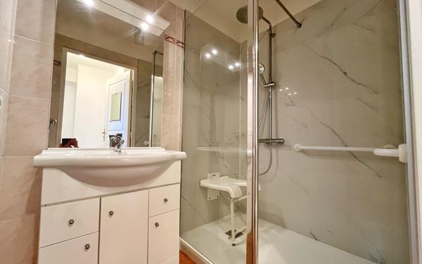 Appartement à vendre    3 pièces • 61,43 m2 Grasse