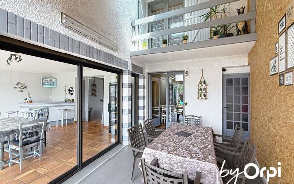 Maison à vendre    6 pièces • 152,40 m2 Saint-Éloy-les-Mines