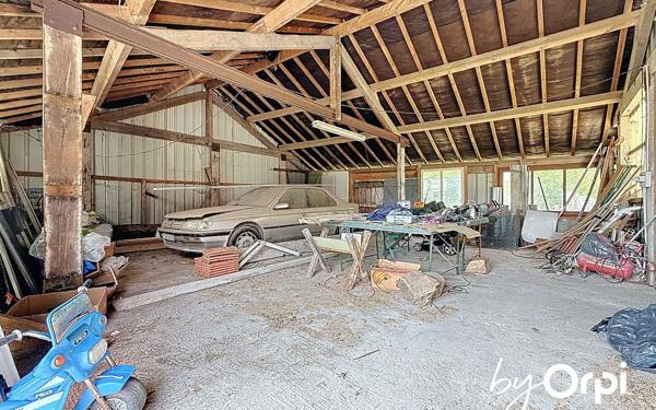 Maison à vendre    6 pièces • 152,40 m2 Saint-Éloy-les-Mines