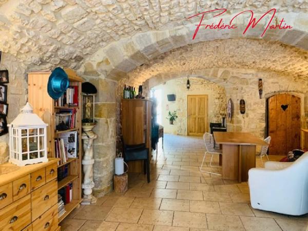 Maison à vendre 6 pièces de 250 m²