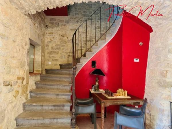 Maison à vendre 6 pièces de 250 m²