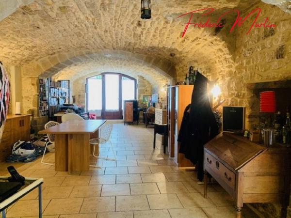 Maison à vendre 6 pièces de 250 m²