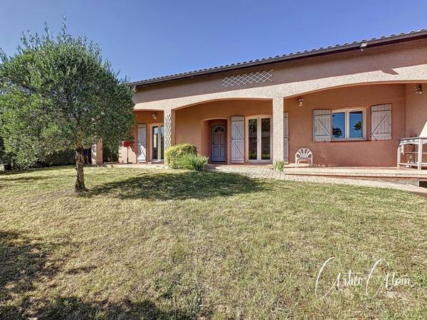 Maison à vendre 5 pièces de 113 m² au centre de VILLEFRANCHE DE LAURAGAIS (31)