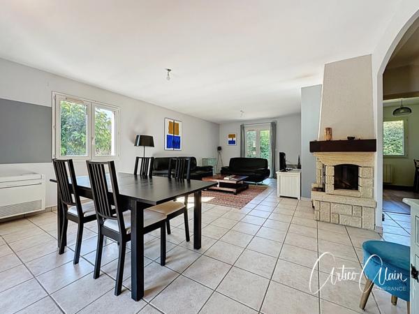 Maison à vendre 5 pièces de 113 m² au centre de VILLEFRANCHE DE LAURAGAIS (31)