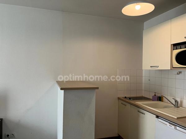 Proximité de Honfleur - Appartement T2 - 1er étage sans ascenseur - 31,60 m2 - 1 chambre - Terrasse - Parking