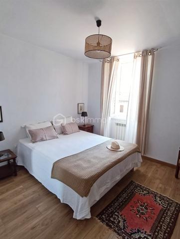 Maison de village de 278 m²