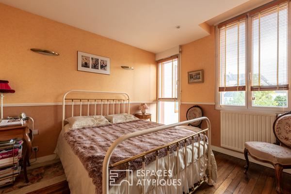 Charmante maison de ville, son jardin et ses dépendances