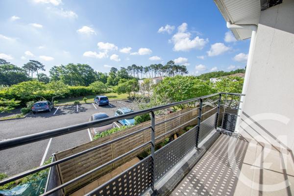 Appartement F2 Bis à vendre  3 pièces - 51,65 m 2   ST MEDARD EN JALLES  - 33
