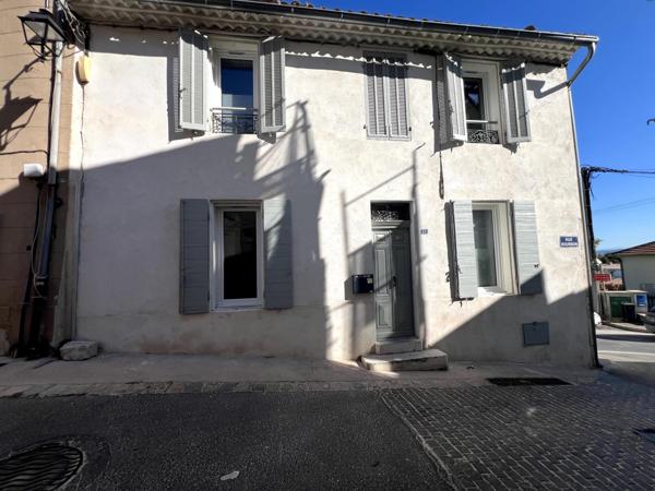 Maison de village de 94 M2 au coeur de  Bouc bel air