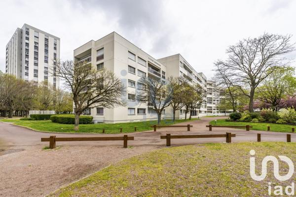 Appartement 4 pièces de 84 m² à Chevilly-Larue (94550)